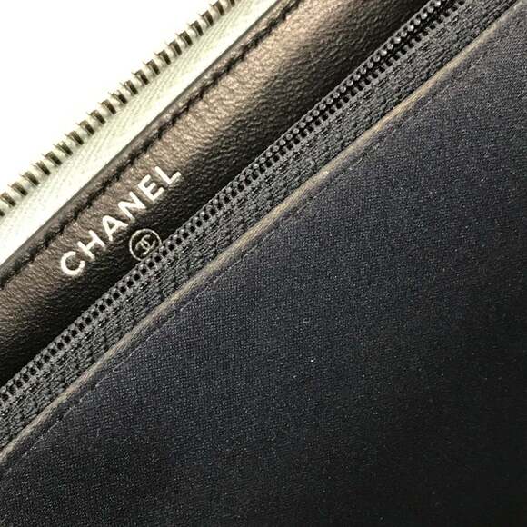 CHANEL Authentic Black Leather Wallet